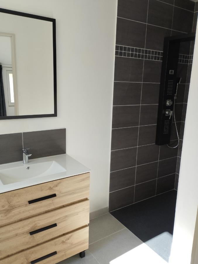 Appartement Meuble Et Tout Confort, Au Milieu De La Campagne Saint-Paul-Trois-Chateaux Εξωτερικό φωτογραφία